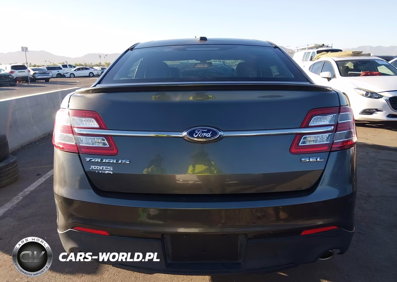 2018 Ford Taurus Sel VIN:1FAHP2E8XJG112182 - 17