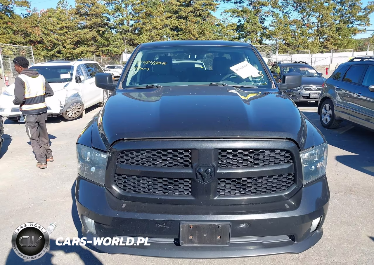 2018 Ram 1500 Express 4X4 5'7 Box VIN:1C6RR7KG9JS258658 - 12