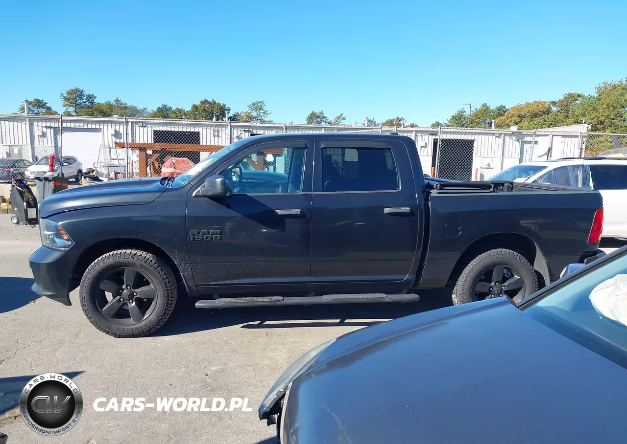 2018 Ram 1500 Express 4X4 5'7 Box VIN:1C6RR7KG9JS258658 - 14