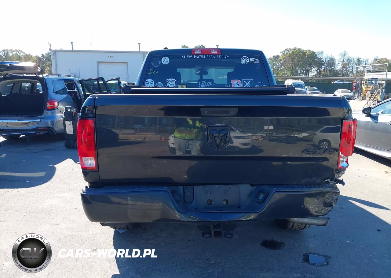 2018 Ram 1500 Express 4X4 5'7 Box VIN:1C6RR7KG9JS258658 - 16