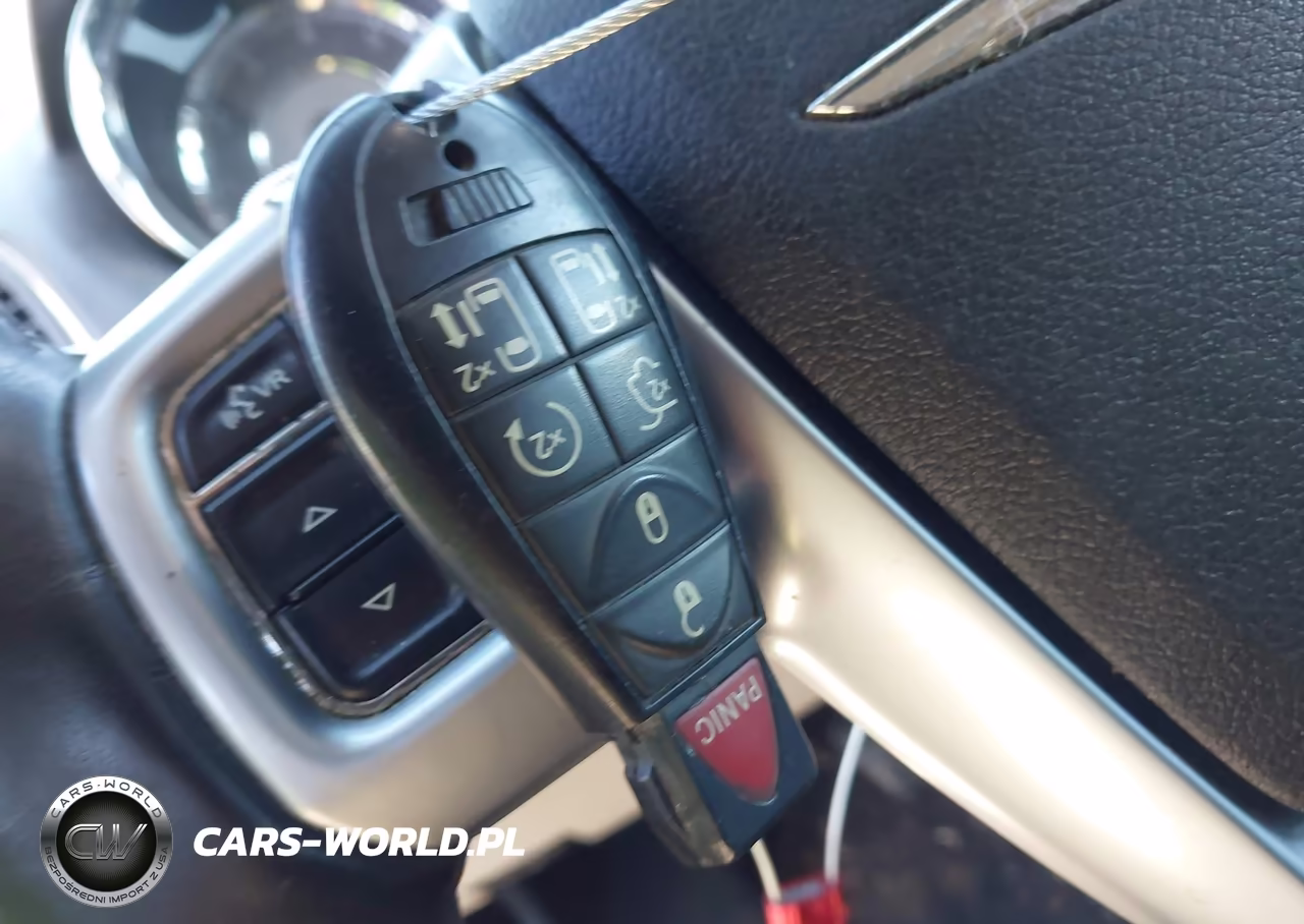 2012 Chrysler Town & Country Touring VIN:2C4RC1BG3CR117757 - 11