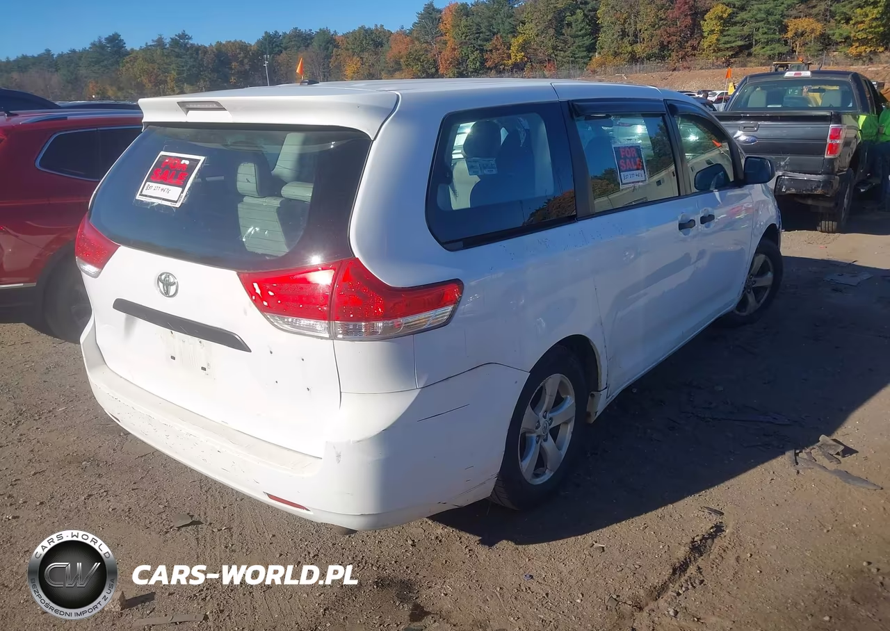 2012 Toyota Sienna Base V6 7 Passenger VIN:5TDZK3DC9CS246506 - 4