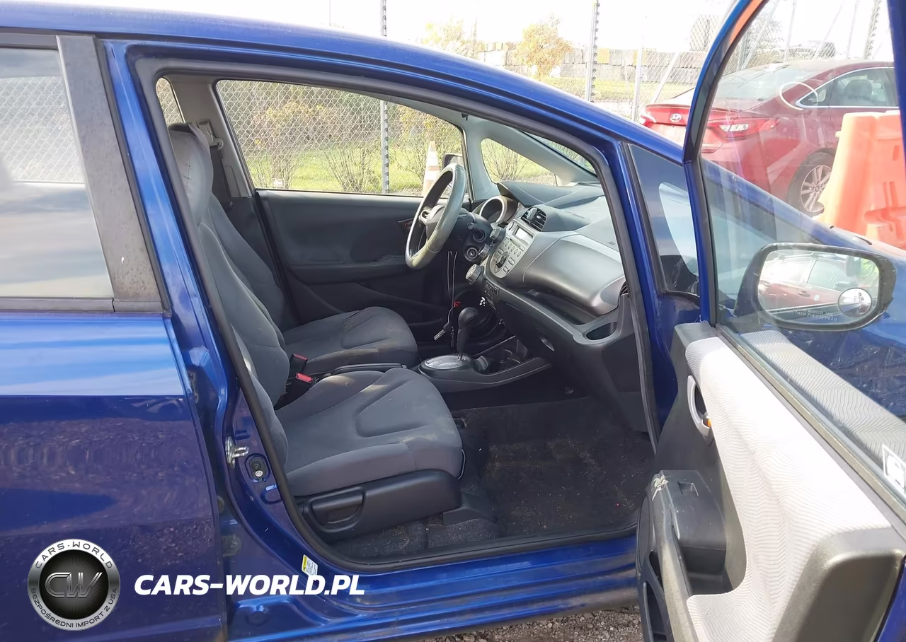 2009 Honda Fit VIN:JHMGE88299S062338 - 5