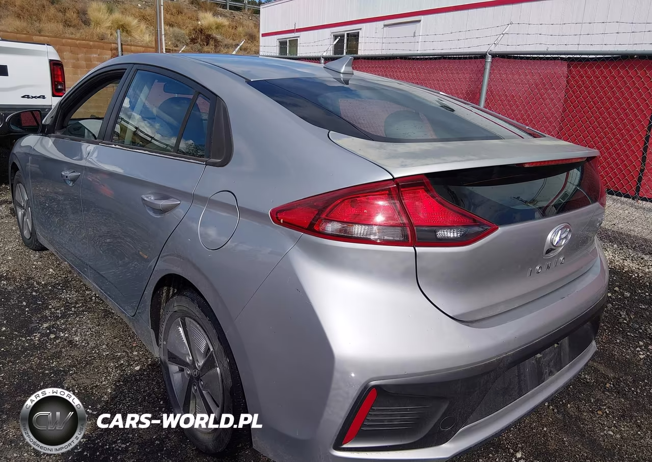 2021 Hyundai Ioniq Hybrid Blue VIN:KMHC65LC0MU250444 - 3