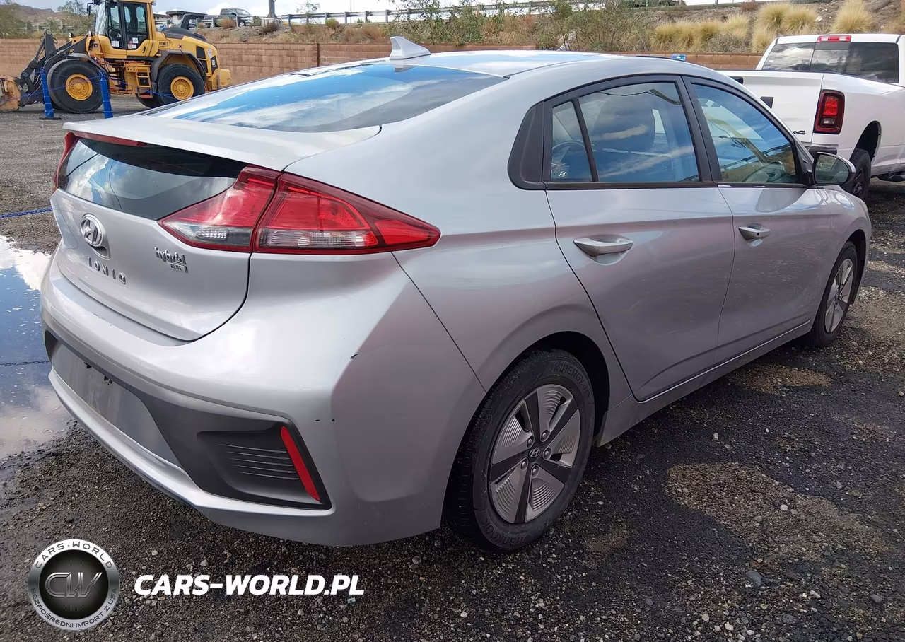2021 Hyundai Ioniq Hybrid Blue VIN:KMHC65LC0MU250444 - 4