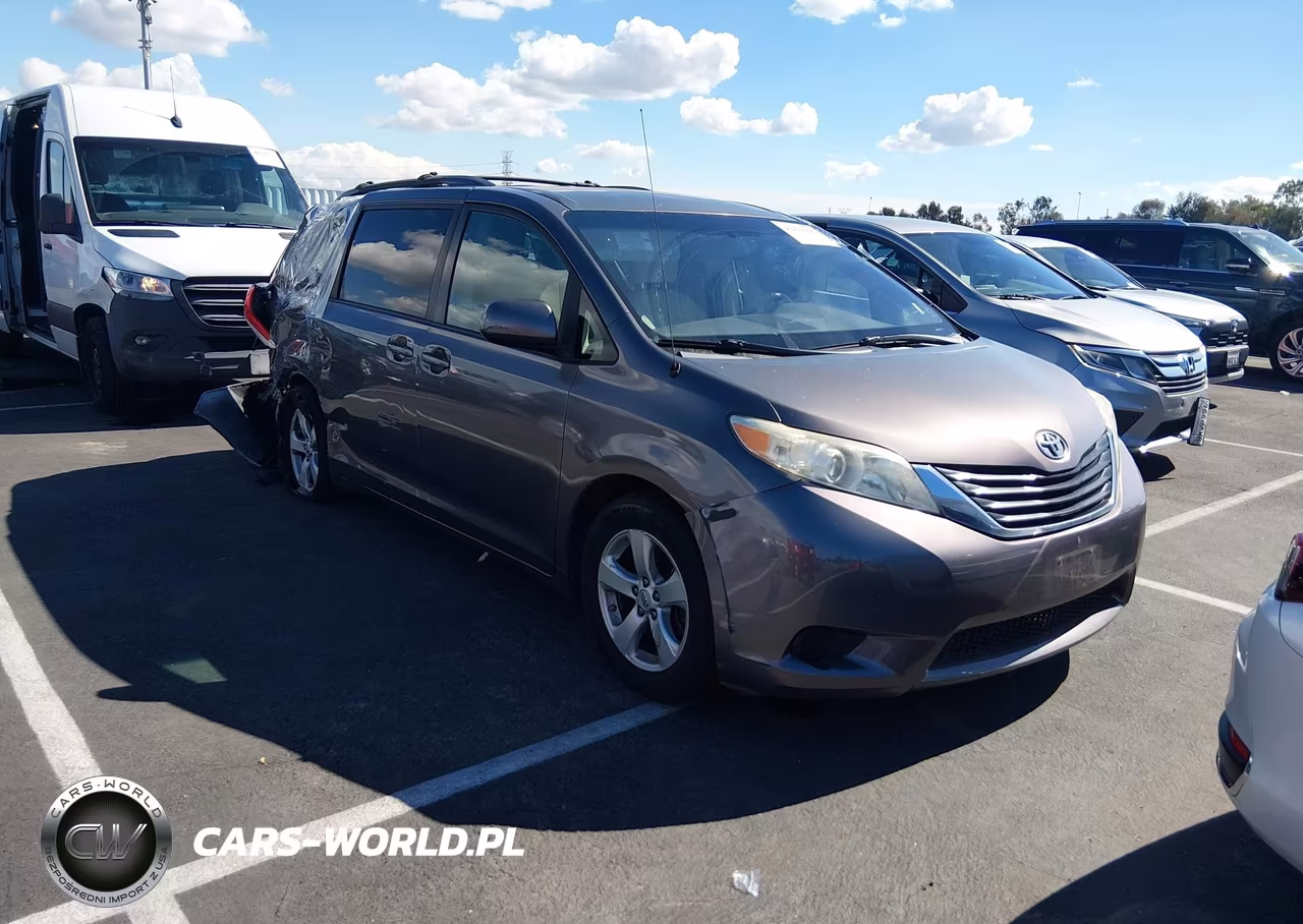2011 Toyota Sienna Le V6