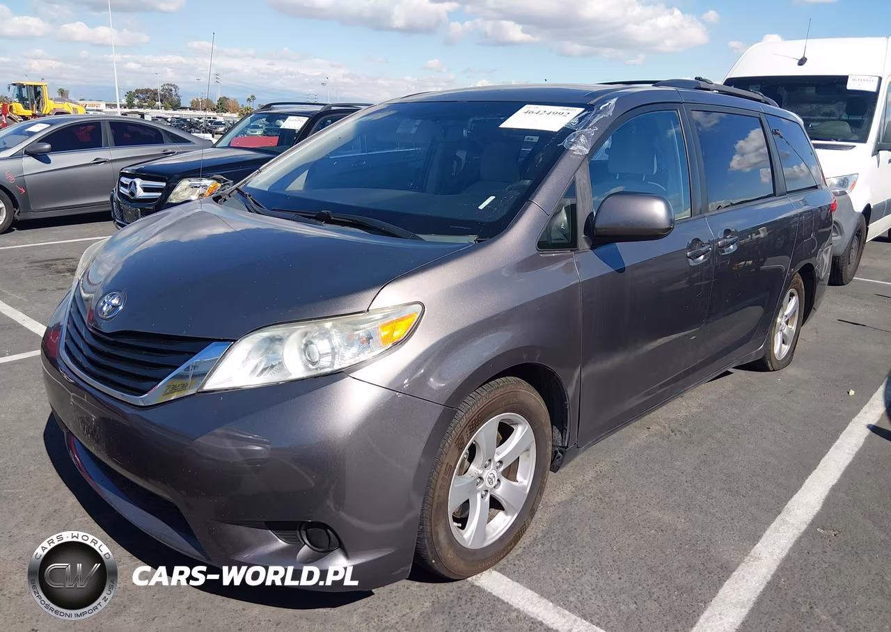 2011 Toyota Sienna Le V6 VIN:5TDKK3DC3BS100425 - 2