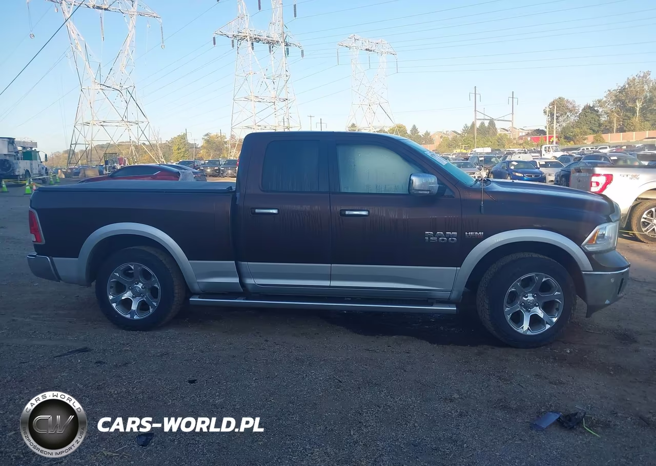 2015 Ram 1500 Laramie VIN:1C6RR7JT5FS599786 - 13
