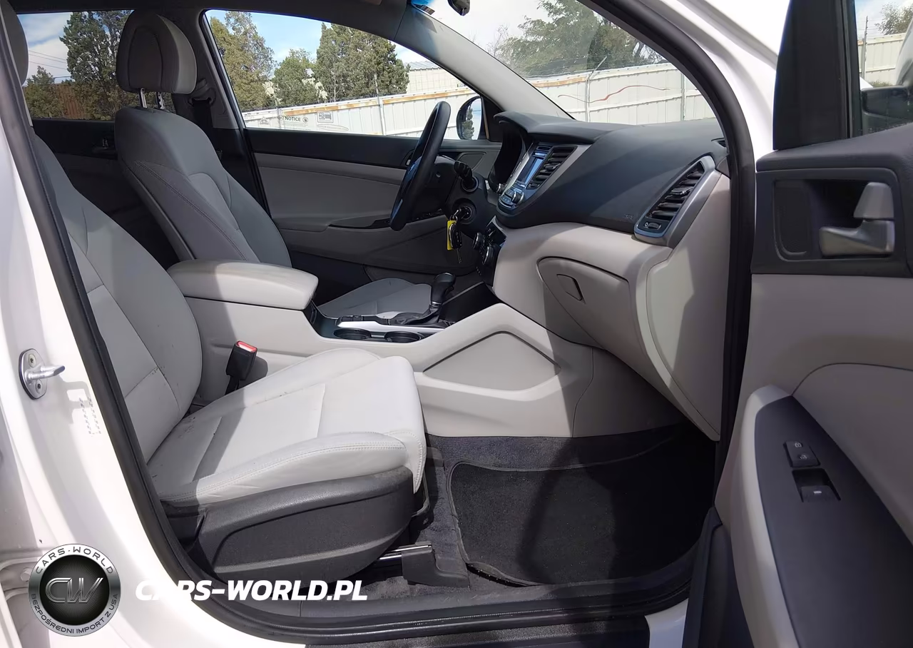 2018 Hyundai Tucson Se VIN:KM8J23A40JU657016 - 5