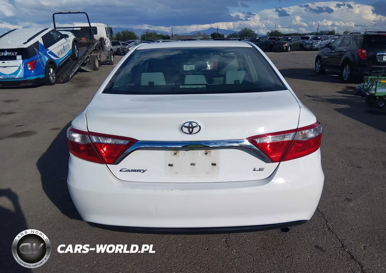2016 Toyota Camry Le VIN:4T4BF1FK1GR519455 - 16