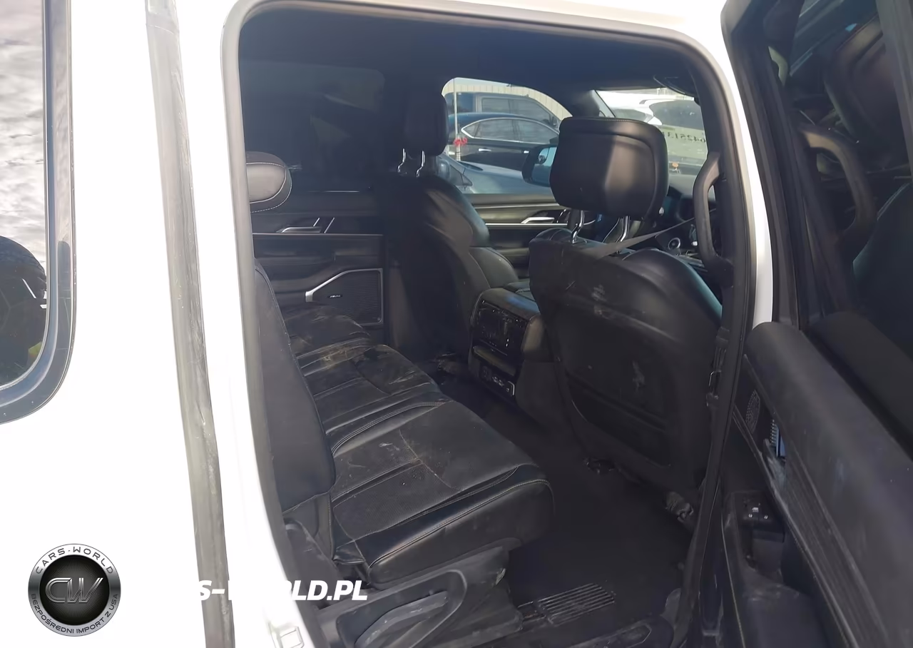 2024 Jeep Wagoneer Series Ii 4X2 VIN:1C4SJUBPXRS126360 - 8