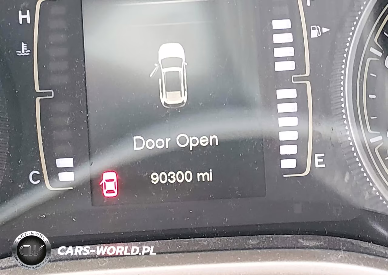2016 Jeep Cherokee Altitude VIN:1C4PJMCS8GW192808 - 15
