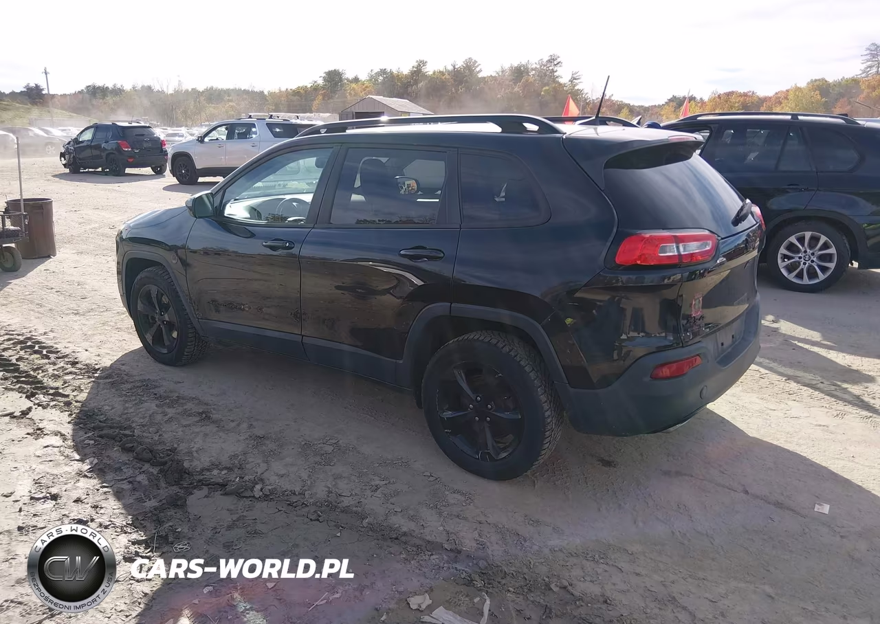 2016 Jeep Cherokee Altitude VIN:1C4PJMCS8GW192808 - 3