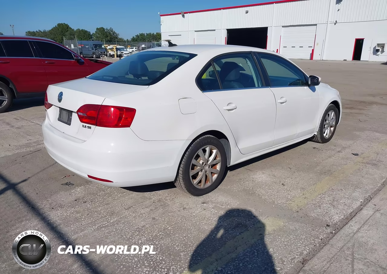 2013 Volkswagen Jetta 2.5L Se VIN:3VWDX7AJ5DM396794 - 4