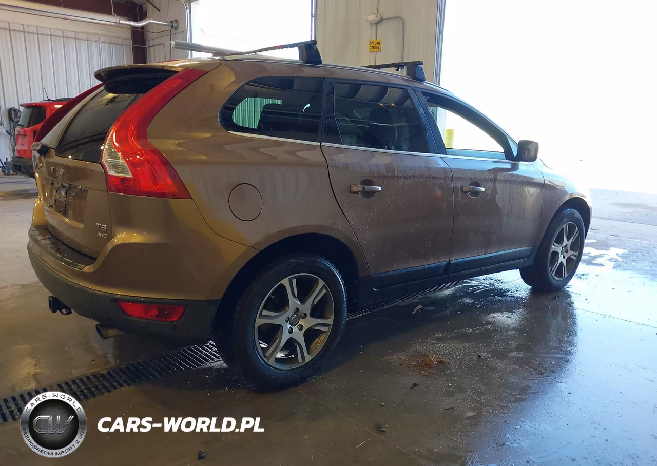 2011 Volvo Xc60 T6-T6 R-Design VIN:YV4902DZ2B2177259 - 4