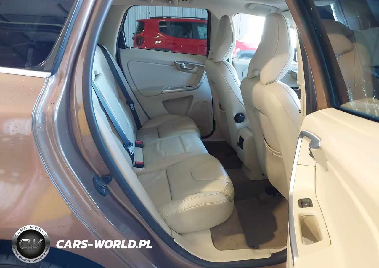 2011 Volvo Xc60 T6-T6 R-Design VIN:YV4902DZ2B2177259 - 8