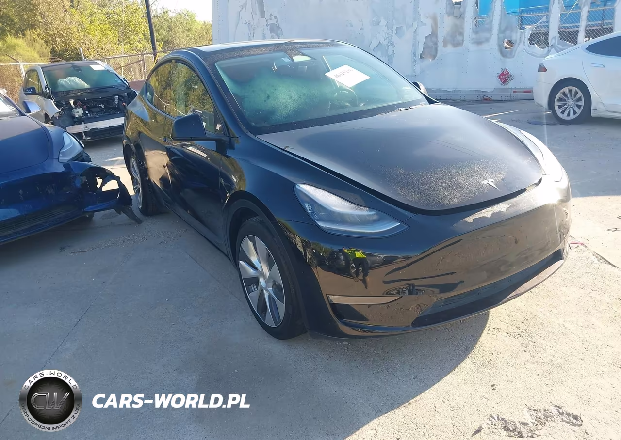 2021 Tesla Model Y Standard Range Rear-Wheel Drive – zdjęcie 1 z 22