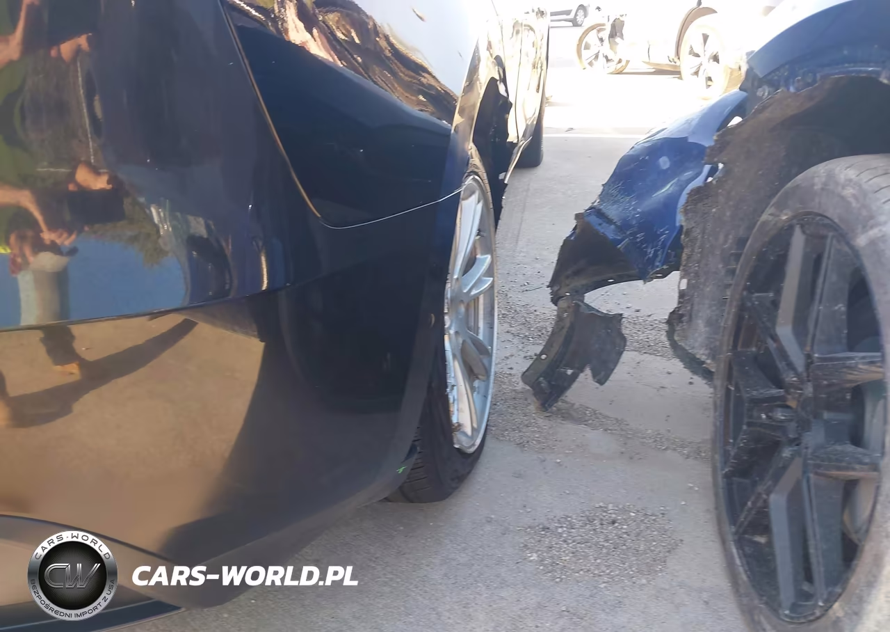 2021 Tesla Model Y Standard Range Rear-Wheel Drive VIN:5YJYGDED6MF163096 - 19