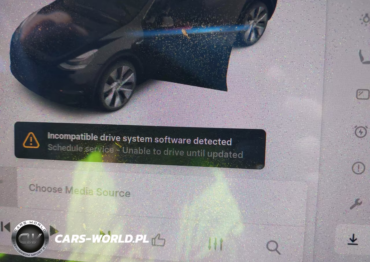 2021 Tesla Model Y Standard Range Rear-Wheel Drive VIN:5YJYGDED6MF163096 - 22