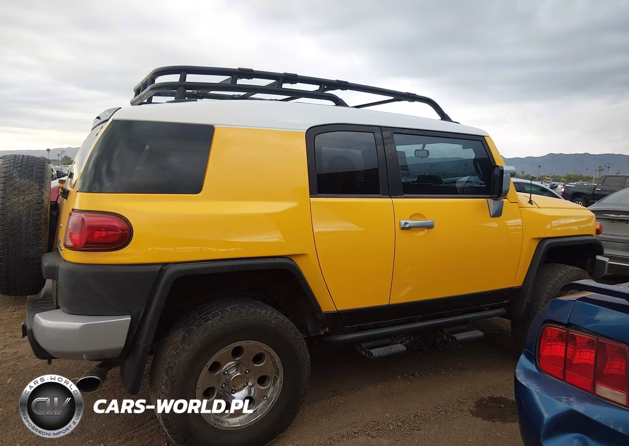TOYOTA FJ CRUISER VIN:JTEBU11F470048774 - 13