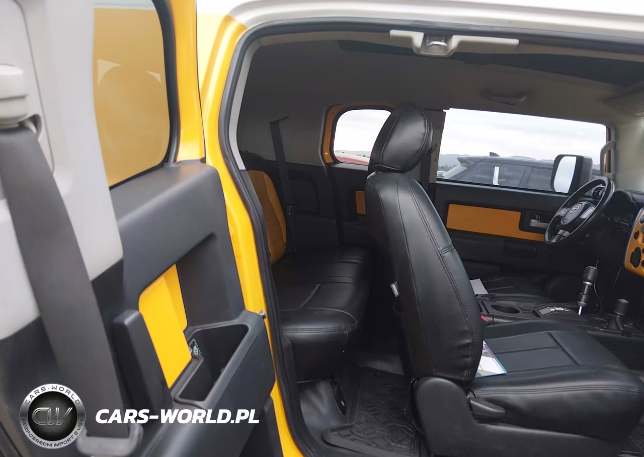 TOYOTA FJ CRUISER VIN:JTEBU11F470048774 - 8