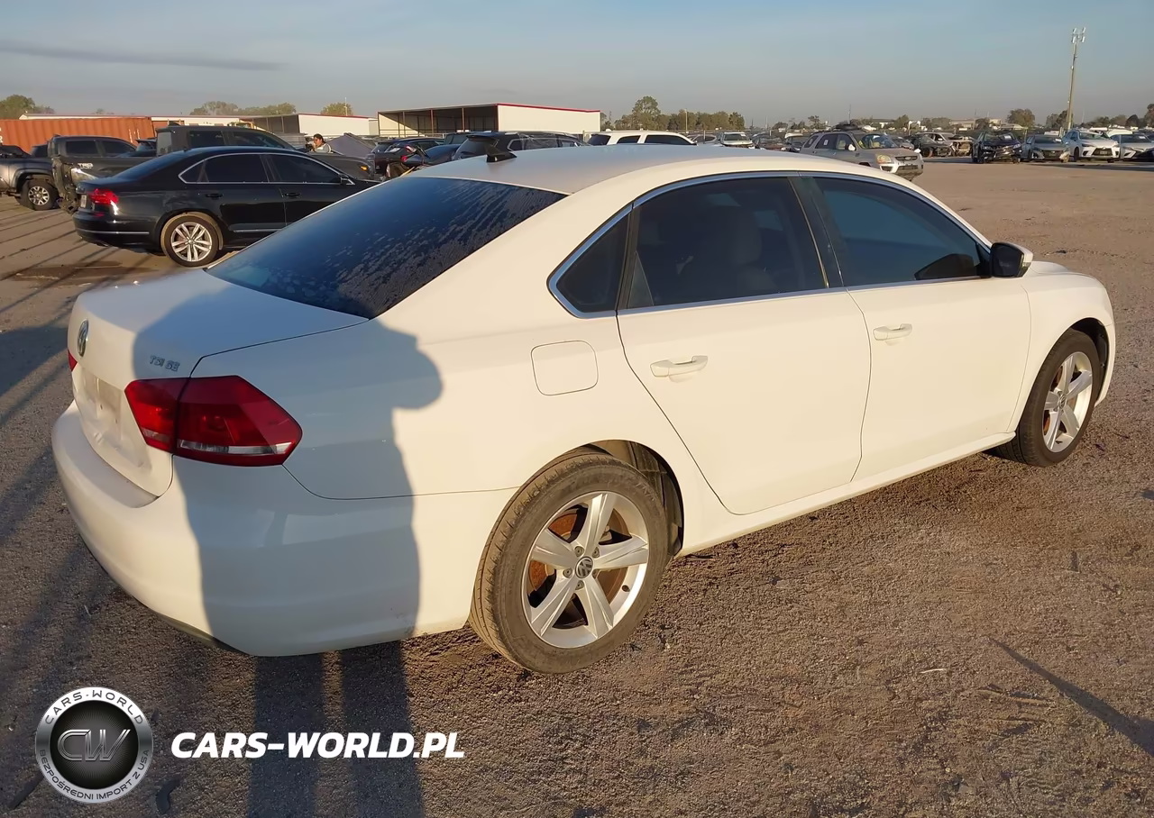 2014 Volkswagen Passat 1.8T Se VIN:1VWBS7A31EC115617 - 4