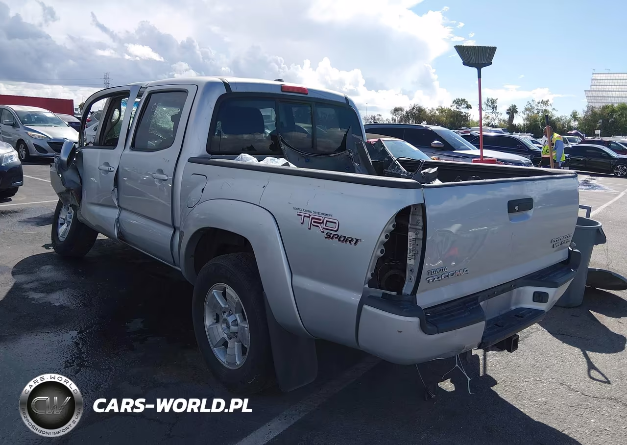 2011 Toyota Tacoma Prerunner V6 VIN:3TMJU4GNXBM124505 - 3