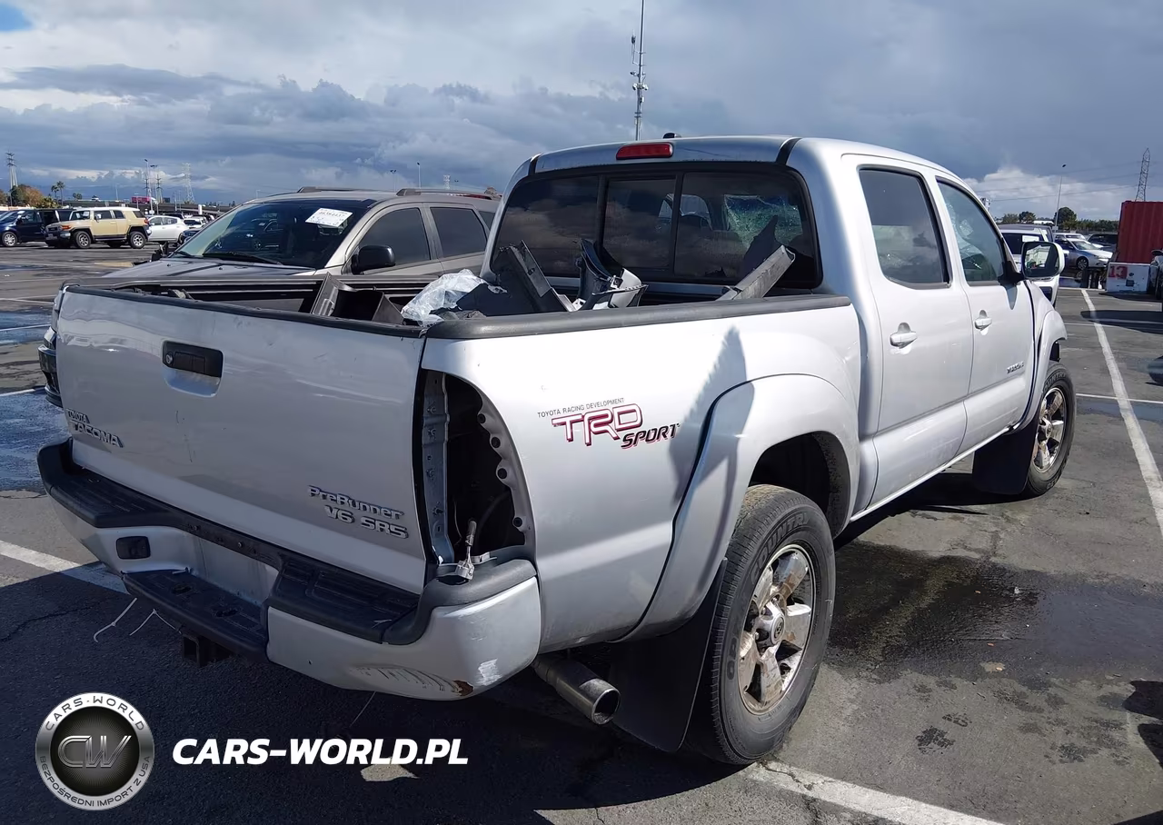 2011 Toyota Tacoma Prerunner V6 VIN:3TMJU4GNXBM124505 - 4