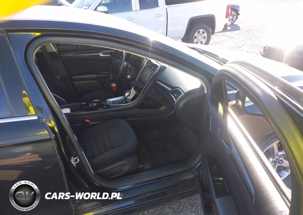 2014 Ford Fusion Se VIN:3FA6P0H77ER241395 - 5