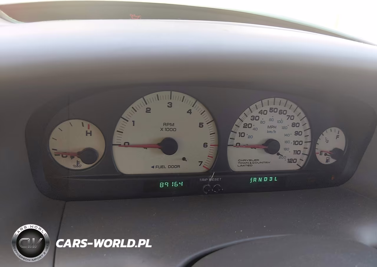 2000 Chrysler Town & Country Limited VIN:1C4GP64LXYB663528 - 7