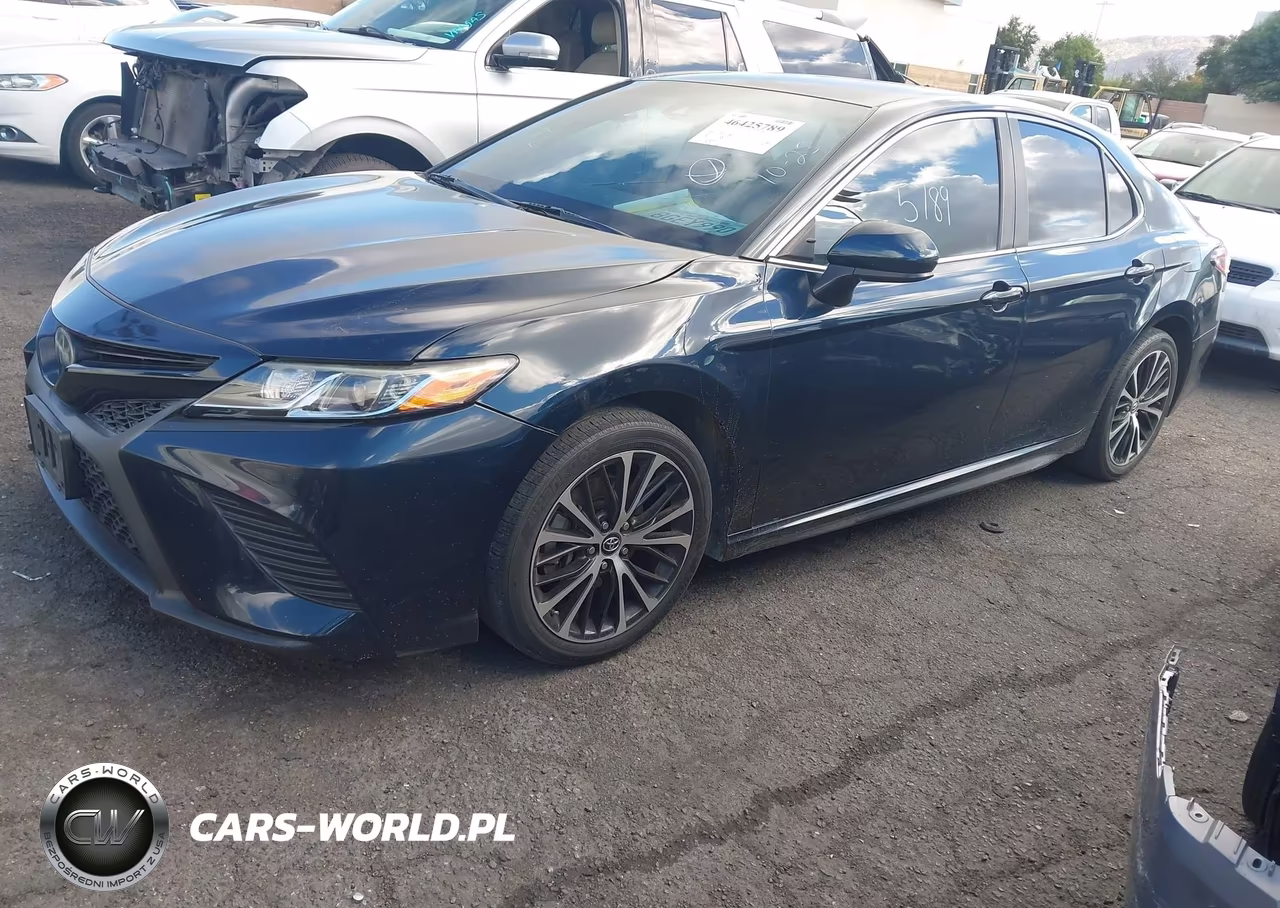 2018 Toyota Camry Se VIN:4T1B11HK0JU639910 - 2