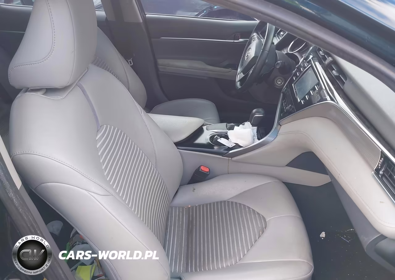 2018 Toyota Camry Se VIN:4T1B11HK0JU639910 - 5