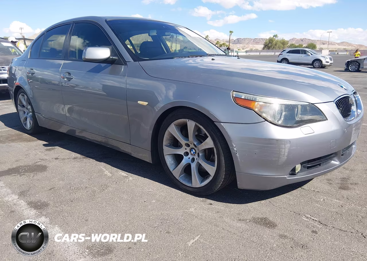 2005 BMW 545I