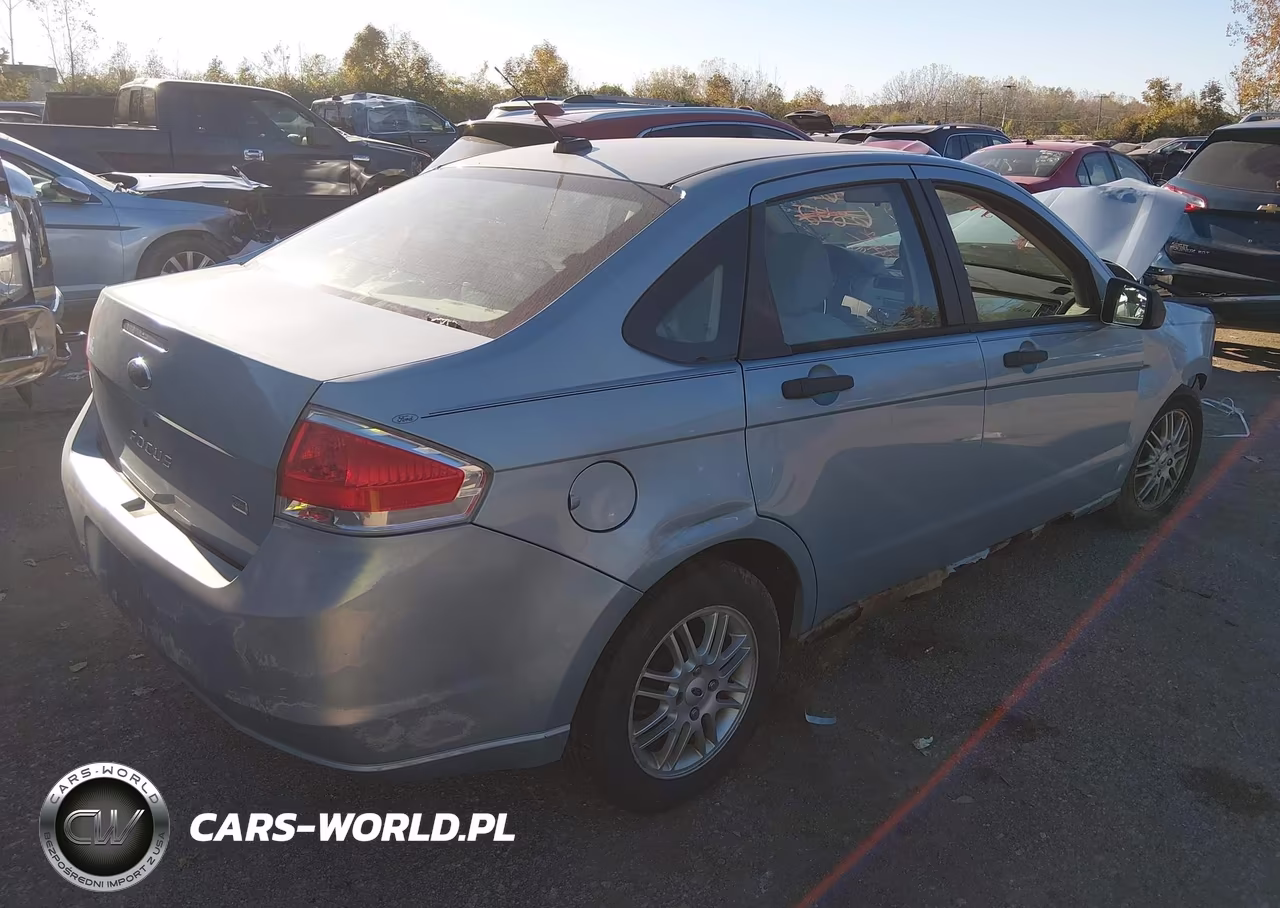 2009 Ford Focus Se VIN:1FAHP35N99W229913 - 4