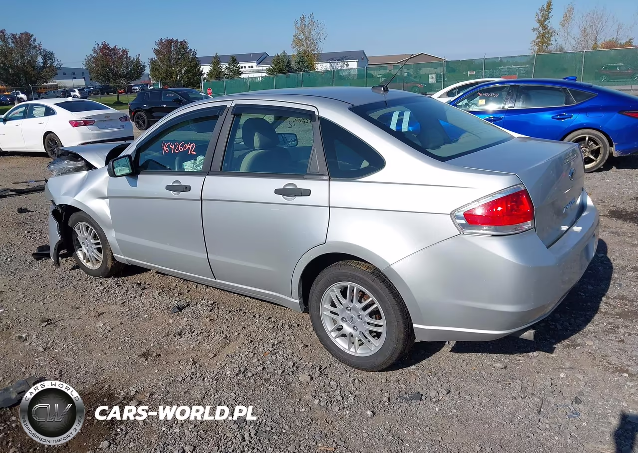 2011 Ford Focus Se VIN:1FAHP3FN8BW176464 - 3