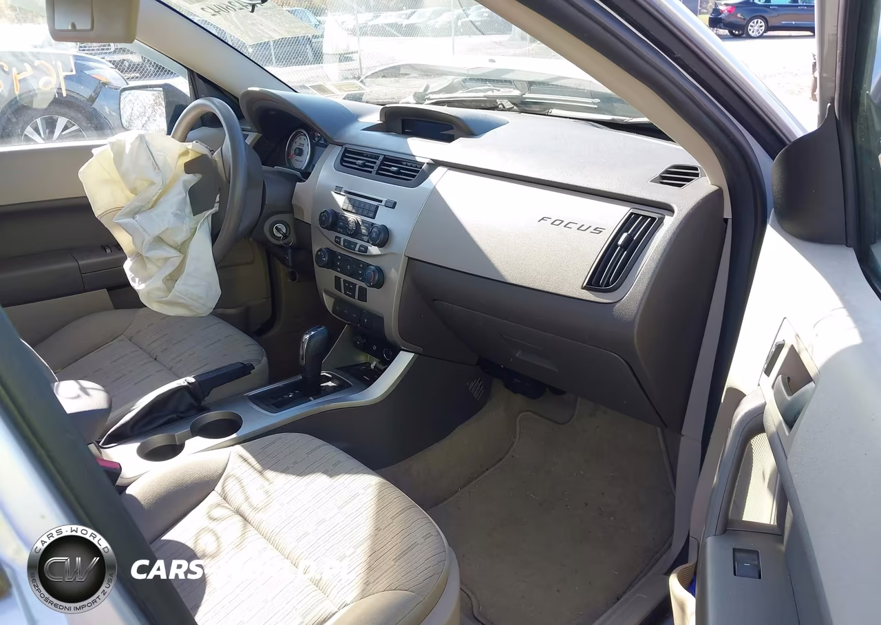 2011 Ford Focus Se VIN:1FAHP3FN8BW176464 - 5