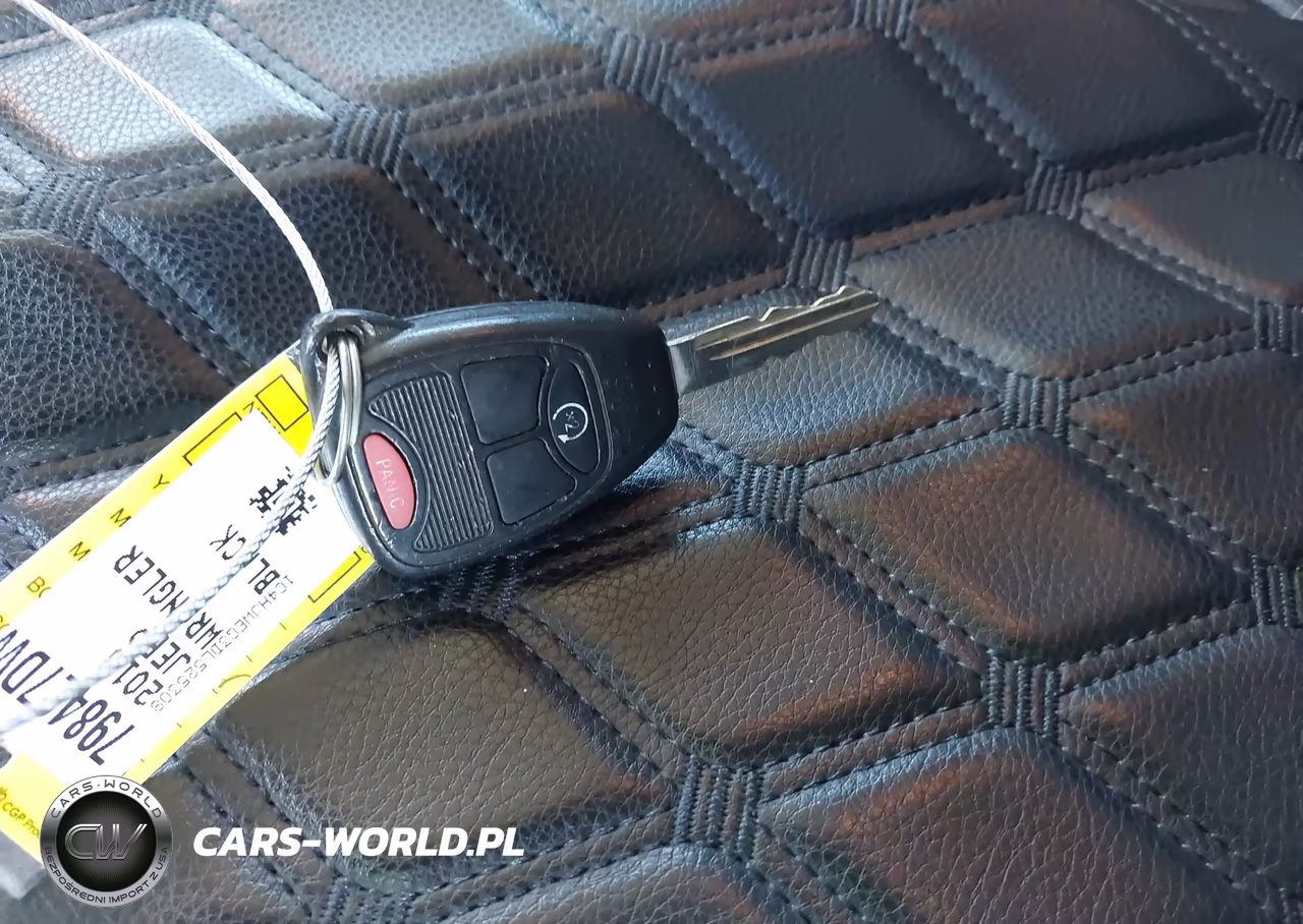 2013 Jeep Wrangler Unlimited Sahara VIN:1C4HJWEG3DL525308 - 11