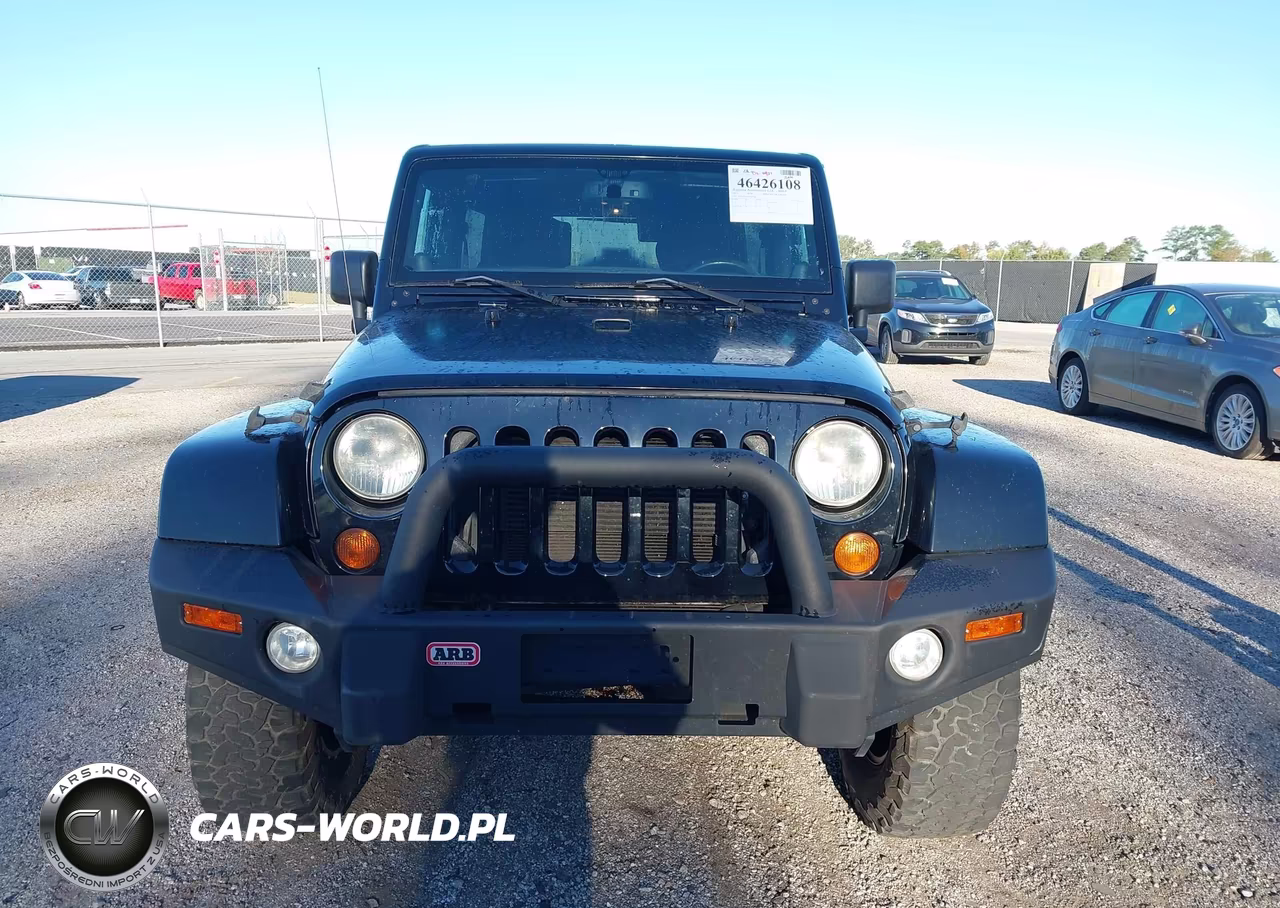 2013 Jeep Wrangler Unlimited Sahara VIN:1C4HJWEG3DL525308 - 6