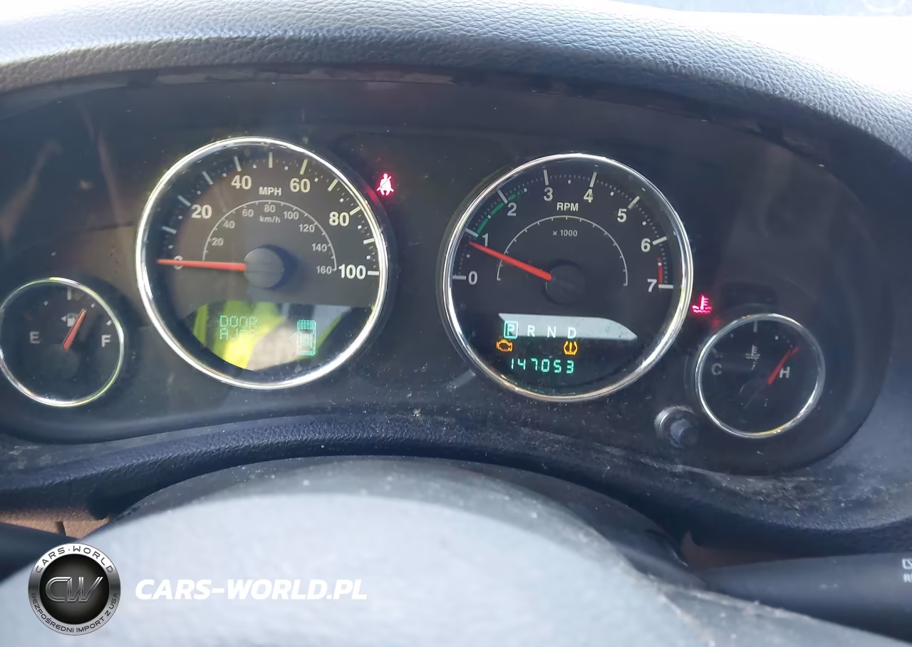 2013 Jeep Wrangler Unlimited Sahara VIN:1C4HJWEG3DL525308 - 7