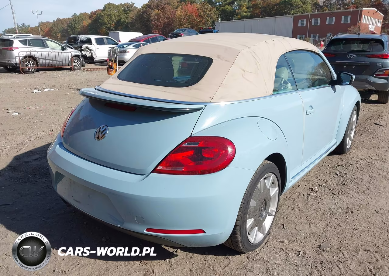 2014 Volkswagen Beetle 1.8T VIN:3VW517AT4EM822645 - 4