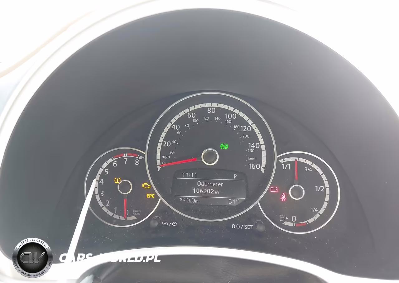 2014 Volkswagen Beetle 1.8T VIN:3VW517AT4EM822645 - 7