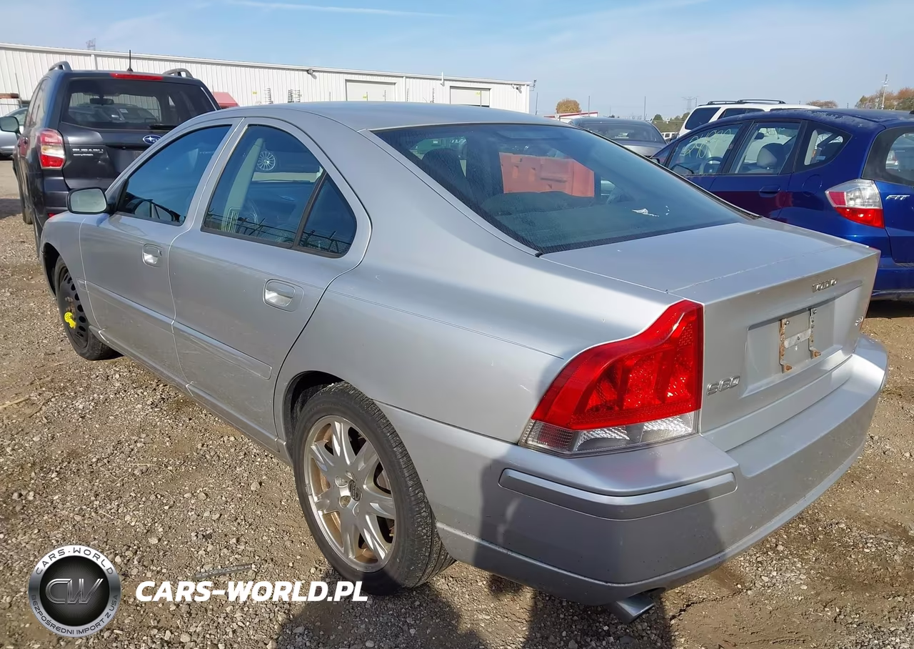2004 Volvo S60 VIN:YV1RS592052469128 - 3