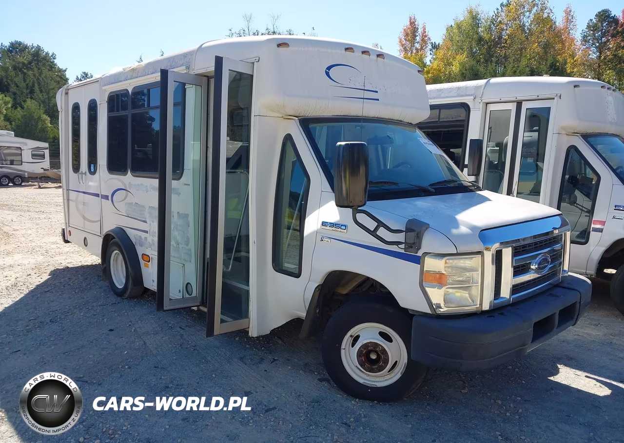 2013 Ford E-350 Cutaway VIN:1FDEE3FL2DDA50788 - 1