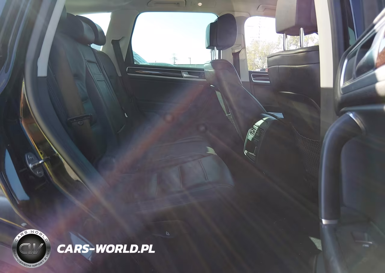 2016 Volkswagen Touareg Vr6 Lux VIN:WVGEF9BP1GD013079 - 8