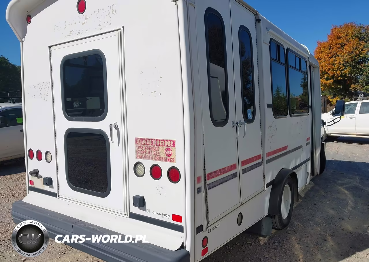 2014 Ford Econoline E350 Super Duty Ctway Van VIN:1FDEE3FL1EDA68684 - 4