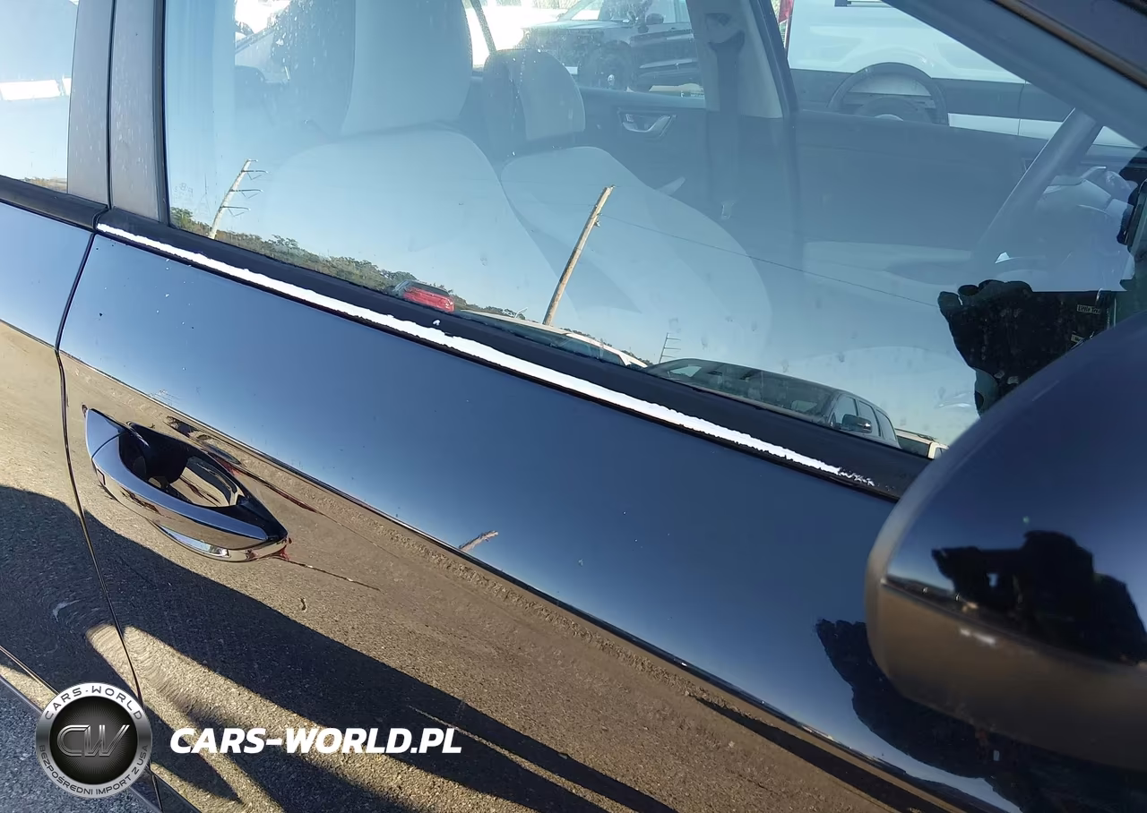 2021 Hyundai Ioniq Hybrid Blue VIN:KMHC65LCXMU245915 - 17