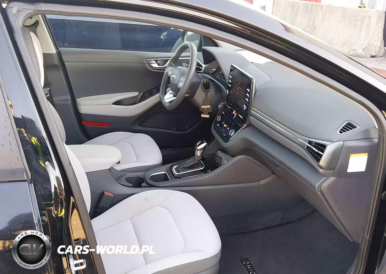 2021 Hyundai Ioniq Hybrid Blue VIN:KMHC65LCXMU245915 - 5