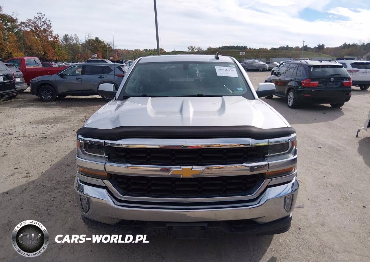 2018 Chevrolet Silverado 1500 1Lt VIN:1GCUKREC4JF175238 - 12