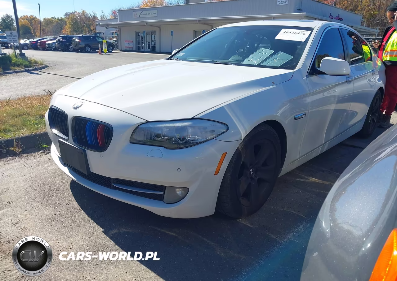 2013 BMW 528I xDrive VIN:WBAXH5C56DDW11951 - 2