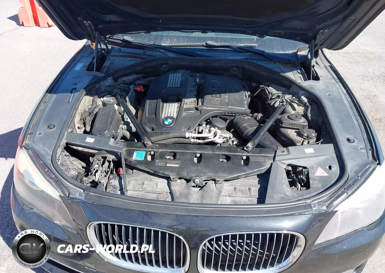 2011 BMW 740I VIN:WBAKA4C52BC392157 - 10